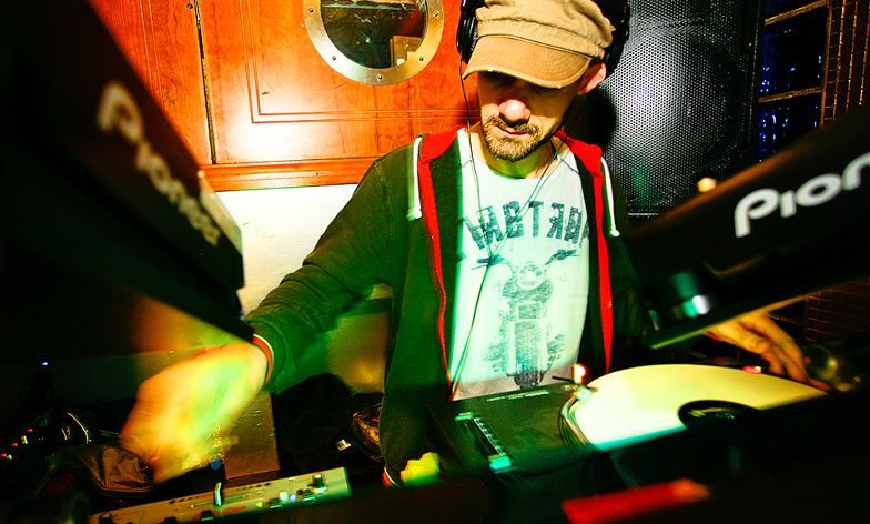 break-cottam-djing
